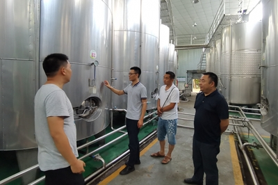 省農科院專家來我縣開展科技服務